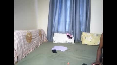 petite_funnie online show from October 15, 7:42 am