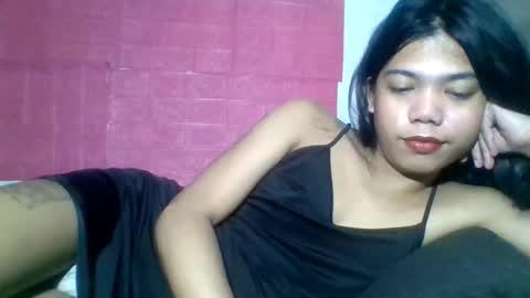 Snapshot of petite_jzee chatting on September 18, 6:45 pm jzee online show from September 18, 6:45 pm