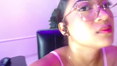 petite luxury online show from November 4, 12:06 pm