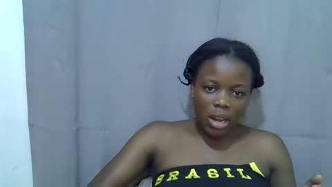 petite_melan online show from September 23, 6:25 pm