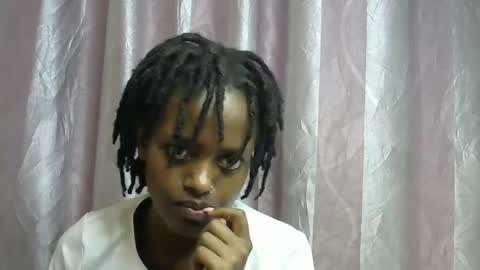 petite_star2 online show from January 12, 10:39 pm