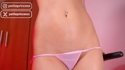 Petiteprinces online show from September 26, 10:01 am