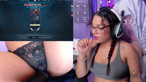 Snapshot of petitesofia_ chatting on February 5, 3:09 pm Sofia online show from February 5, 3:09 pm