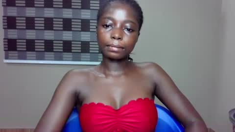 petitexxebony online show from June 18, 7:19 pm