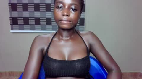petitexxebony online show from June 15, 2:25 am