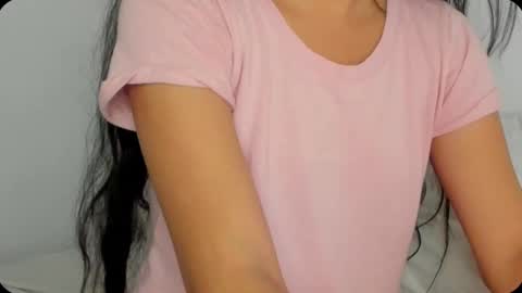 Snapshot of petitgirl_ chatting on February 22, 3:56 am J A S S online show from February 22, 3:56 am