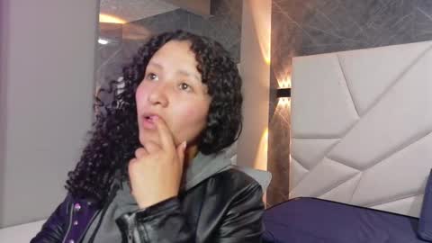 Moon  online show from November 23, 1:09 pm