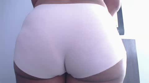 peyton_wat online show from January 25, 1:41 pm