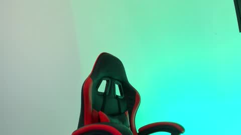 peytonbox online show from October 11, 1:27 pm