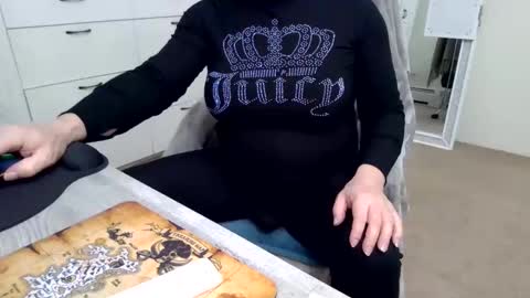 PatriceMakayla CD online show from November 15, 5:42 am