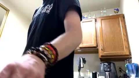 Phil online show from January 4, 1:21 am