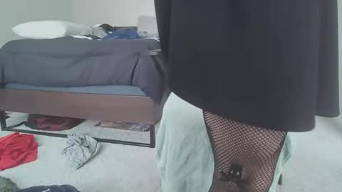 Mia online show from October 22, 6:09 pm