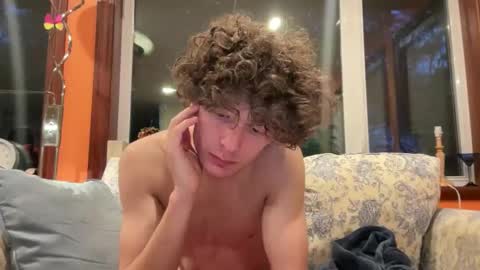 Pitaylol online show from December 3, 9:26 pm