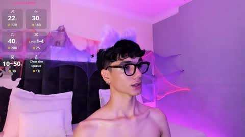 Phillip online show from November 1, 12:00 am