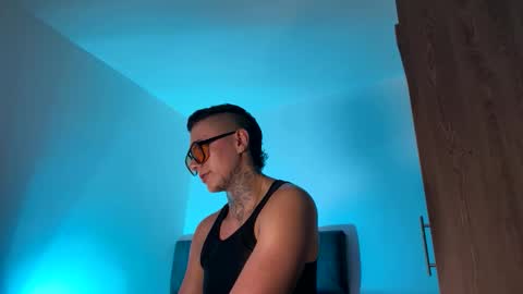 PHILLIP online show from April 21, 10:06 pm