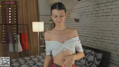 Emilia online show from February 24, 9:31 pm