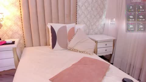    online show from December 20, 11:50 am