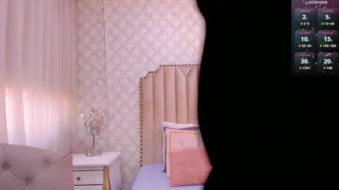    online show from October 15, 11:44 am