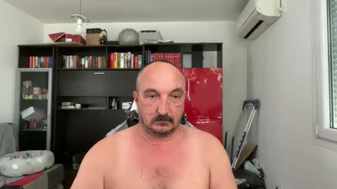 picard256 online show from April 21, 8:21 am