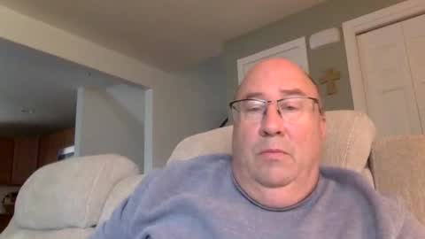 pickme11113 online show from October 31, 5:46 pm