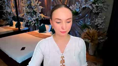 Snapshot of pieceofinspiration chatting on March 5, 12:16 am Emelie online show from March 5, 12:16 am