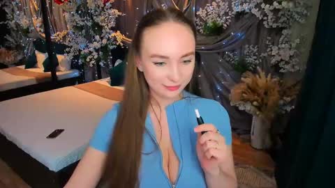 Snapshot of pieceofinspiration chatting on February 23, 4:13 pm Emelie online show from February 23, 4:13 pm