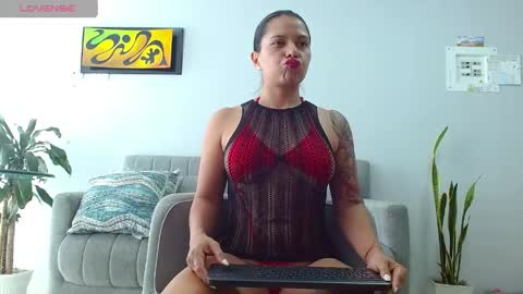 Viviana online show from May 7, 7:42 pm