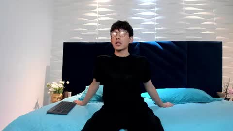 Pierre Leroy online show from July 12, 3:32 am