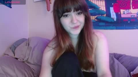 PilloGoddess online show from March 9, 9:02 am