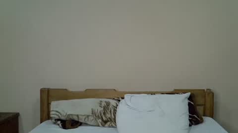 pinahotty online show from February 6, 9:50 pm