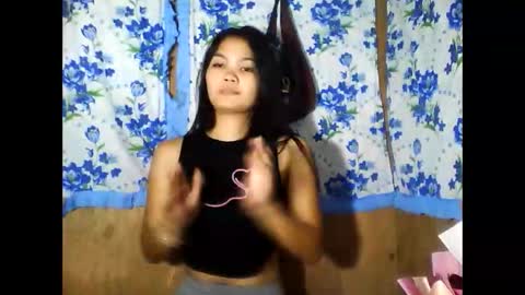 pinay_just18th online show from May 3, 11:00 pm