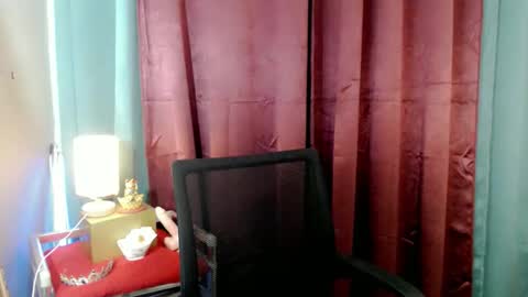 lucyLove online show from April 23, 2:52 am