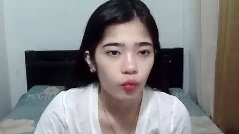 Snapshot of pinaycutie_sylvia chatting on October 5, 11:12 pm Via online show from October 5, 11:12 pm