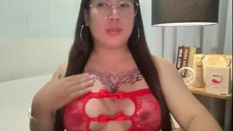 pinayloves online show from September 13, 9:45 am