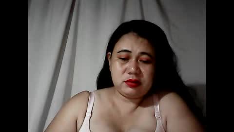Snapshot of pinaymama12345 chatting on September 22, 10:47 pm pinaymama12345 online show from September 22, 10:47 pm