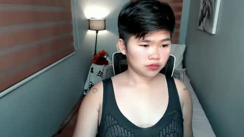 Snapshot of pinayprincesslyn chatting on January 9, 1:24 pm Lyn the Lesbian online show from January 9, 1:24 pm