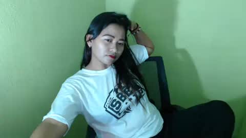 Snapshot of pinaysunday chatting on February 21, 6:40 am pinaysunday online show from February 21, 6:40 am