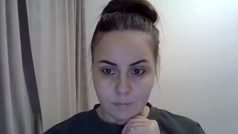 pineapple375 online show from March 5, 10:02 am