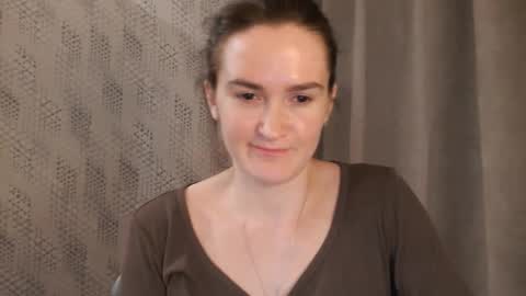       online show from February 9, 8:02 pm