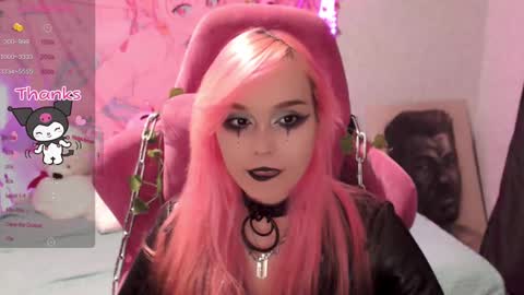 Snapshot of pineapple_dope chatting on March 10, 1:12 am Nancy online show from March 10, 1:12 am