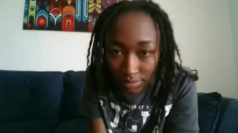 PinkyAura online show from January 6, 10:30 am