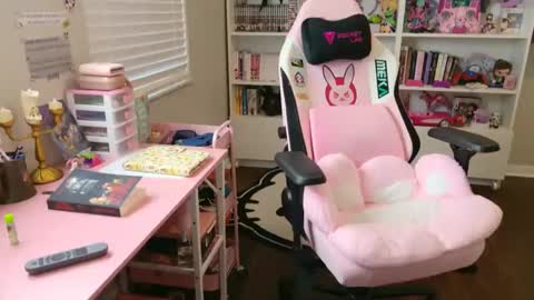 pinkcheetodomain online show from March 4, 11:11 pm