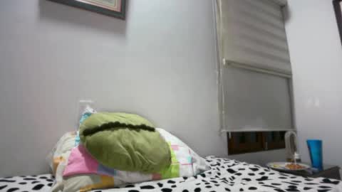 Pinkilola online show from May 6, 1:44 am