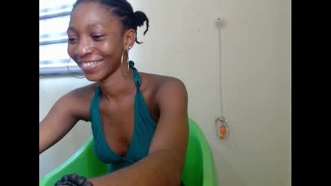 pinknjuicyx online show from December 6, 7:15 am