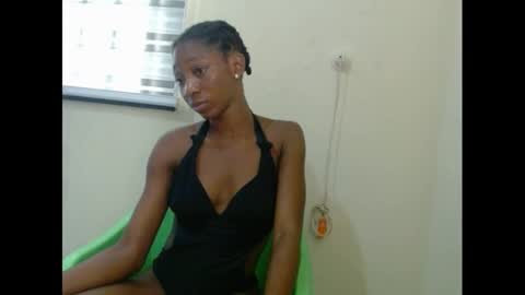 pinknjuicyx online show from December 5, 9:00 am