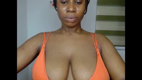 pinkxsugar online show from October 29, 5:04 pm