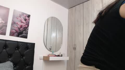 pinky_f00x online show from May 23, 7:54 pm