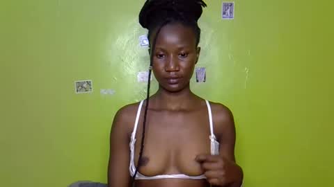 Pinky online show from January 18, 2:48 pm