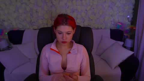pinkytrix online show from June 8, 5:41 am