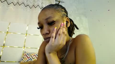 pinkyy008 online show from October 24, 10:43 pm